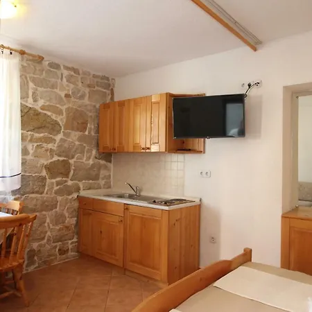 Appartments Mali Raj Hotel 3*