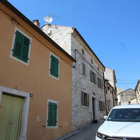 Appartments Mali Raj