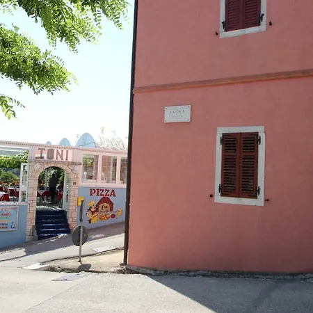 Appartments Mali Raj *