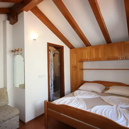 Guest house Appartments Mali Raj Vrsar
