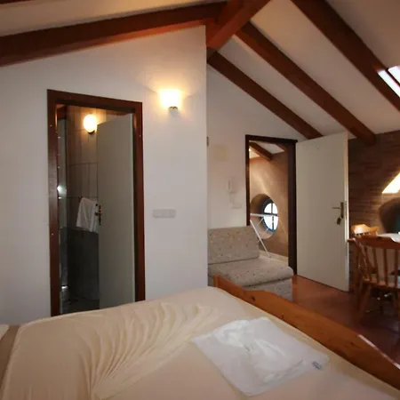 Appartments Mali Raj